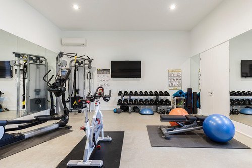 contemporary-home-gym