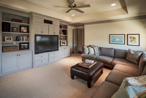 traditional-family-room