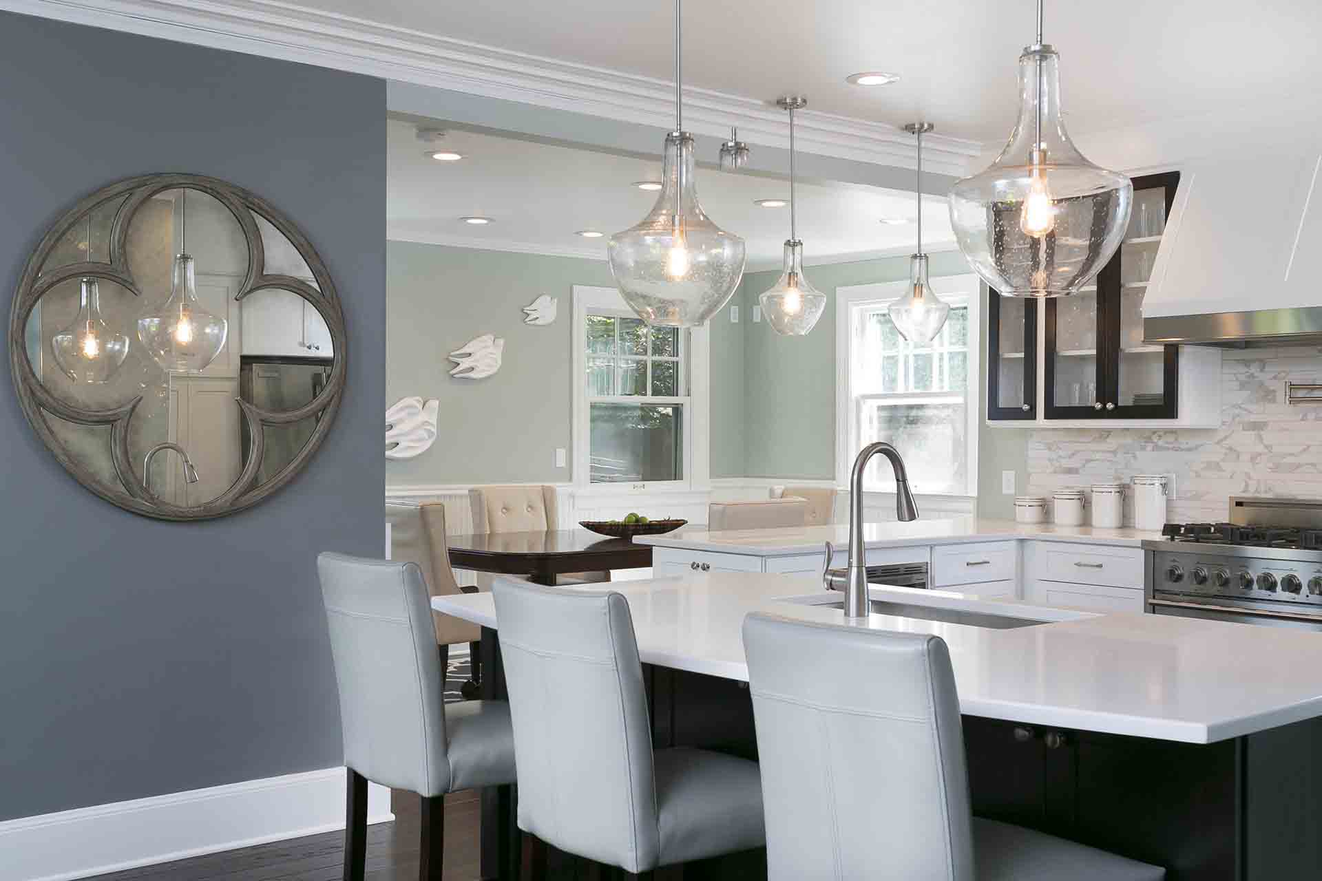 Breakfast bar with stools