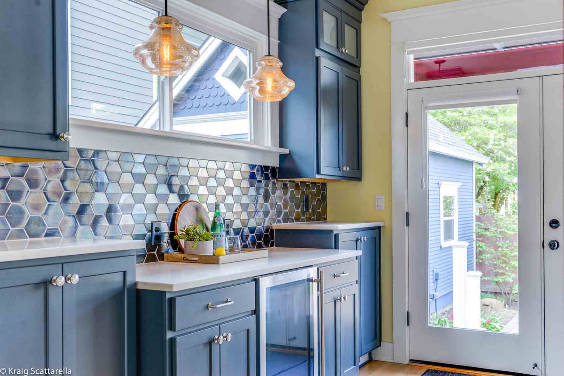 Colorful Beaumont-Wilshire Kitchen